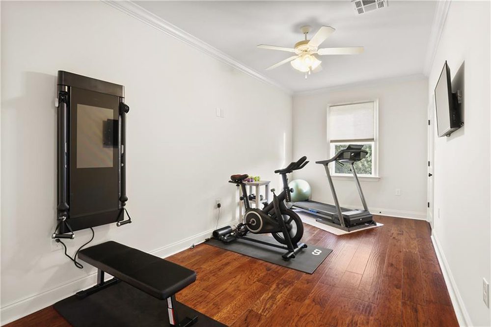 25-Exercise Area 18 Arbor Circle