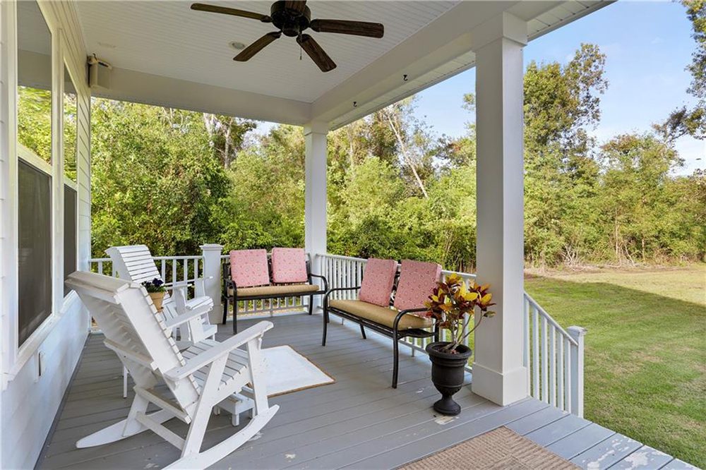 26-Covered Porch 18 Arbor Circle
