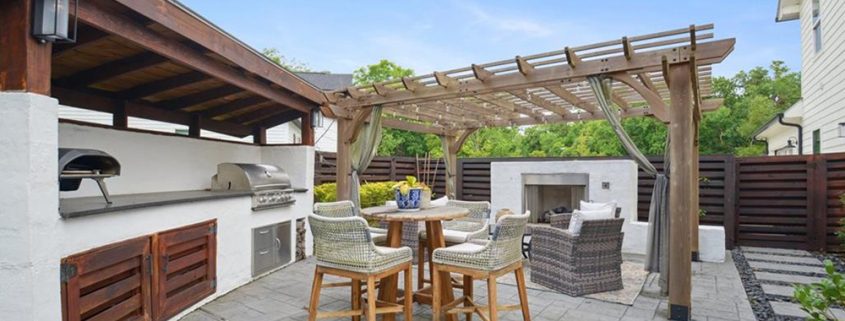 Planning to buy a home in 2026? Follow these homebuying tips to avoid common mistakes, stay within your budget, and make the best investment for your future.