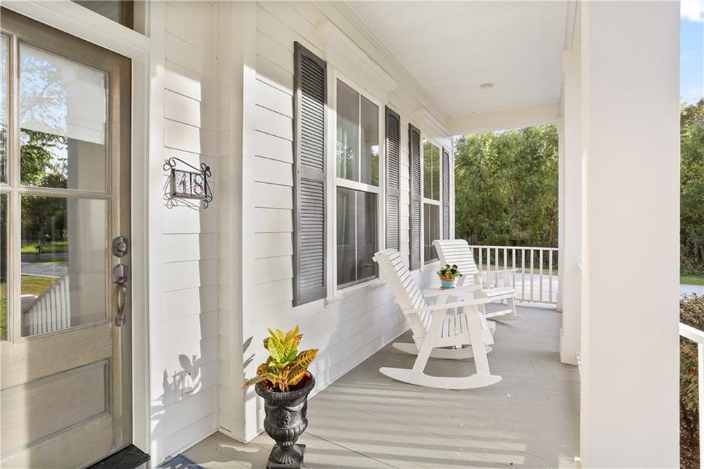 4- Welcoming Front Porch 18 Arbor Circle